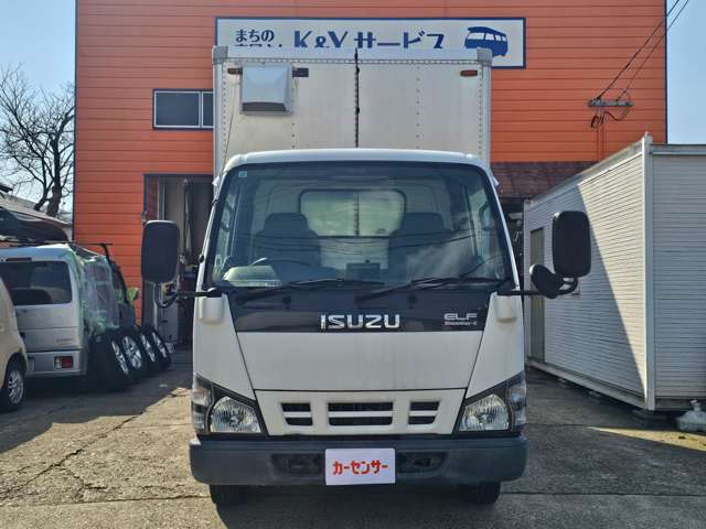 Isuzu Elf 2