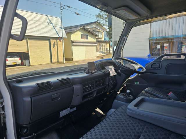 Isuzu Elf 10