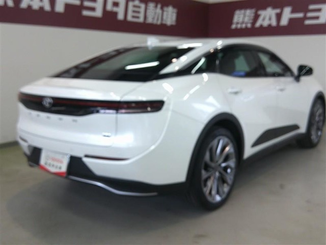 Toyota Crown Crossover 7