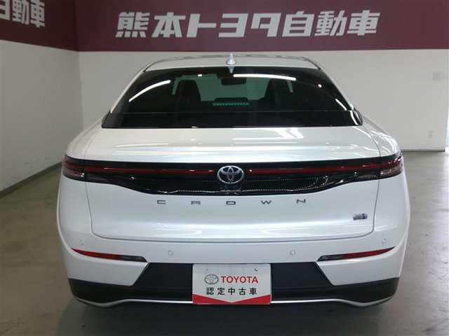Toyota Crown Crossover 8