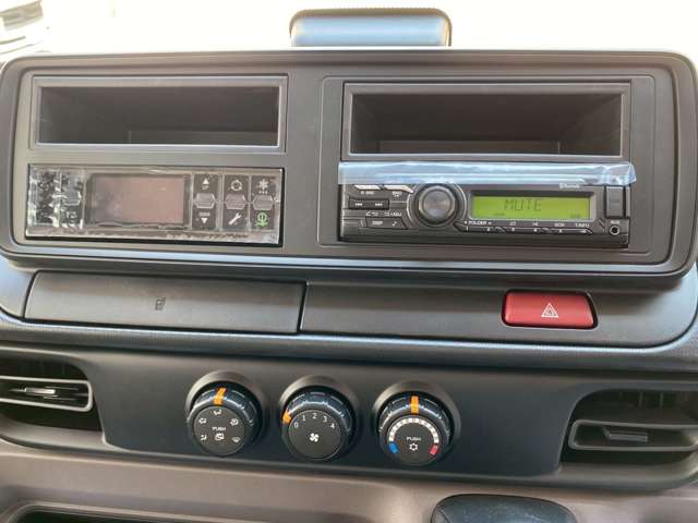 Mitsubishi Fuso Canter 11