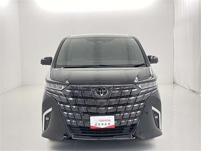 Toyota Alphard 4