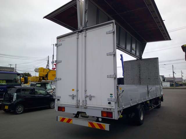 Mitsubishi Fuso Fighter 7