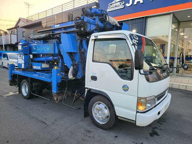 Isuzu Elf 3