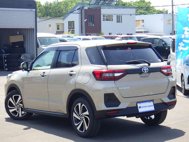 Toyota Raize 7