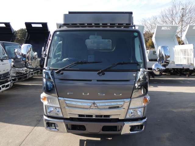 Mitsubishi Fuso Canter 4