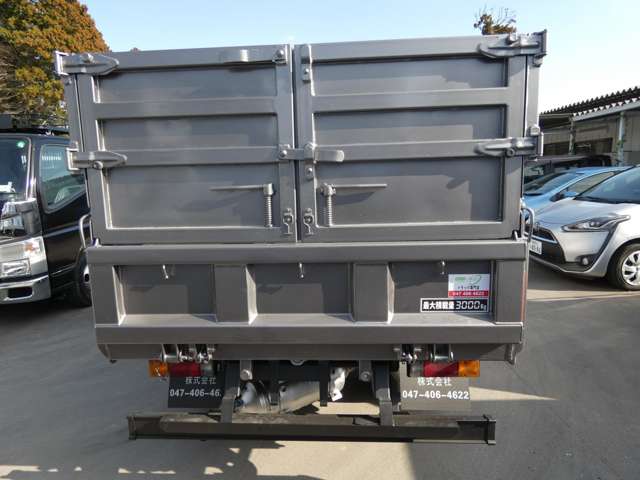 Mitsubishi Fuso Canter 7