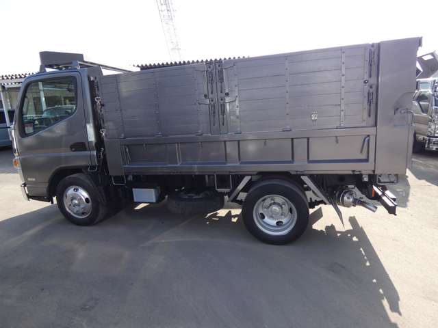 Mitsubishi Fuso Canter 9