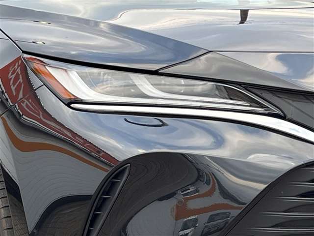 Toyota Harrier 4