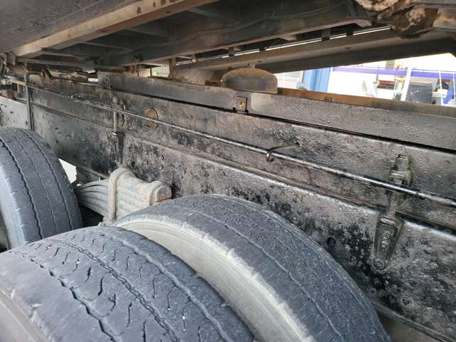 Isuzu Giga 10