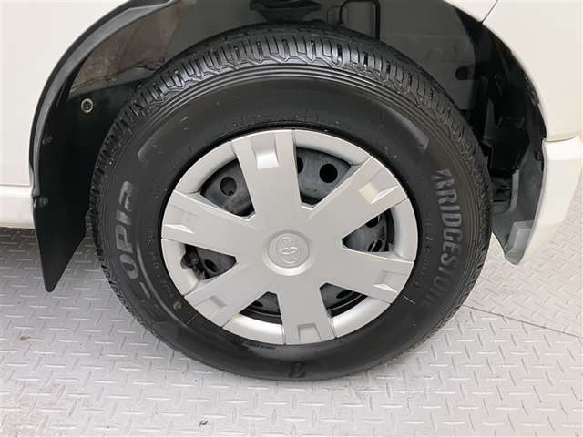 Toyota Pixis Van 6