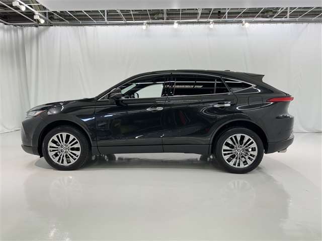 Toyota Harrier 5