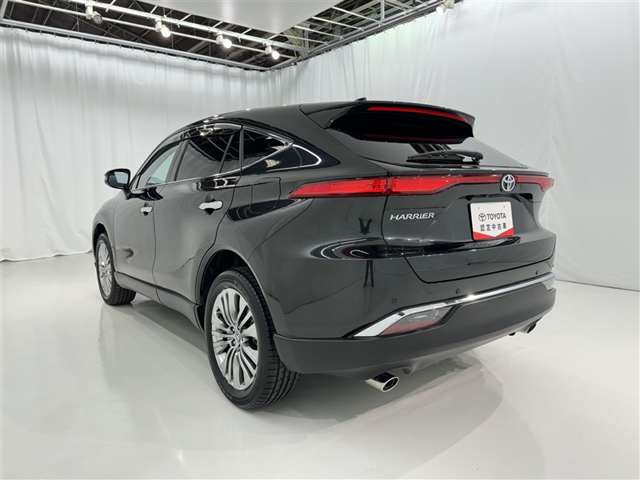 Toyota Harrier 6