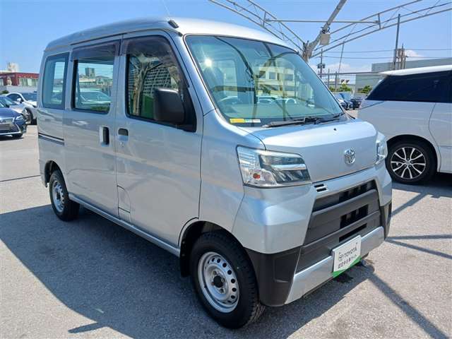 Toyota Pixis Van 11