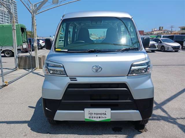 Toyota Pixis Van 12
