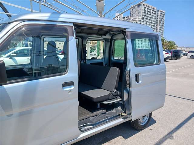 Toyota Pixis Van 4
