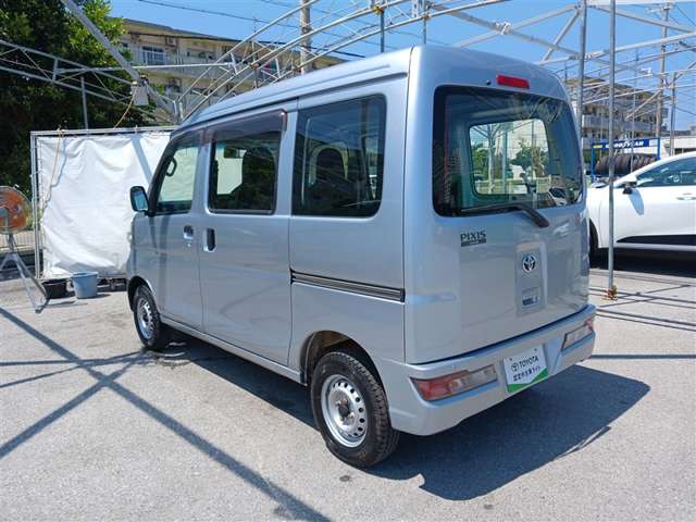 Toyota Pixis Van 5