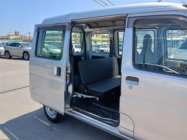 Toyota Pixis Van 10