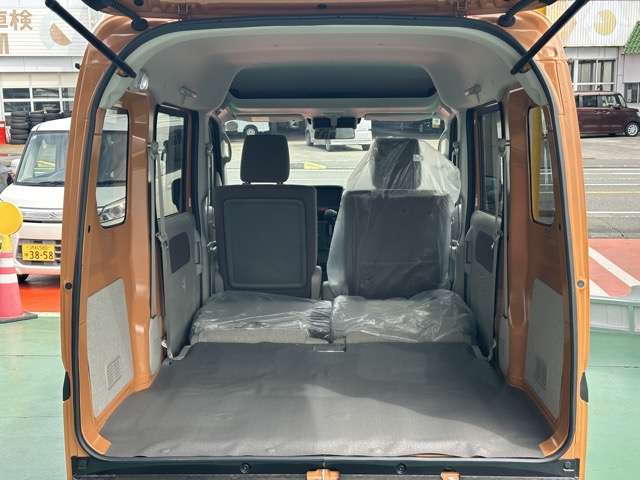 Suzuki Every 11