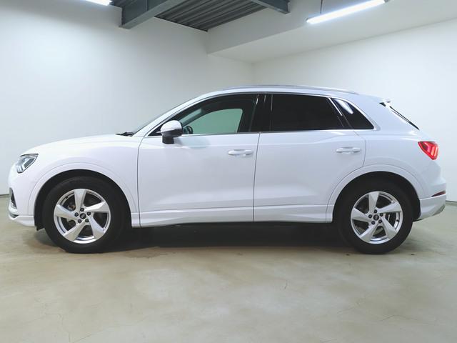 Audi Q3 4