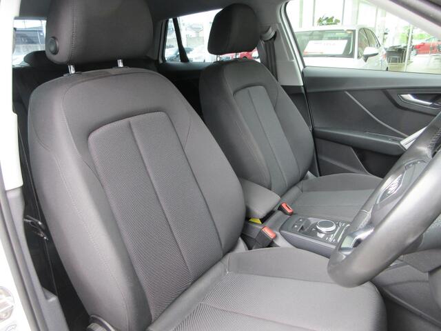 Audi Q2 12