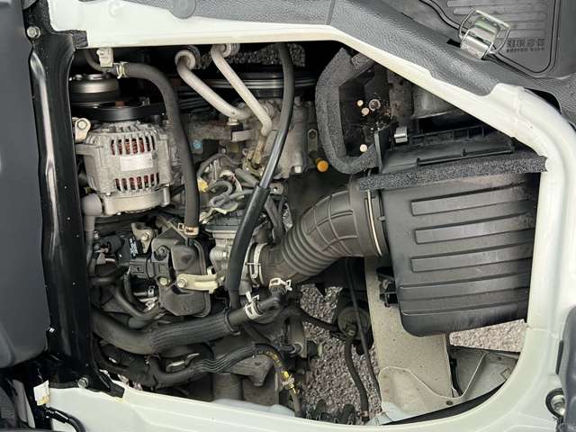 Daihatsu Hijet Cargo 11