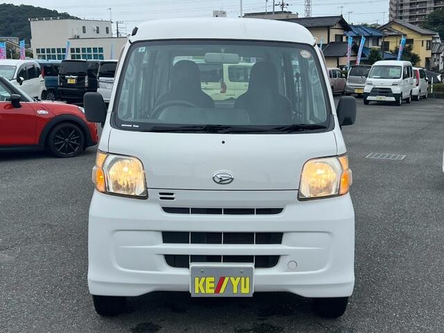 Daihatsu Hijet Cargo 3