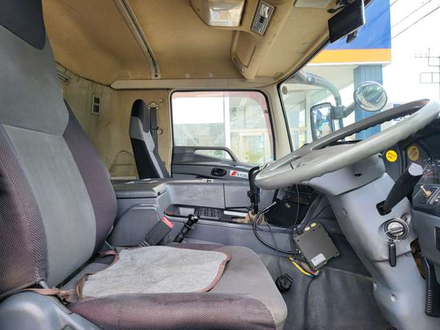 Mitsubishi Fuso Super Great 6