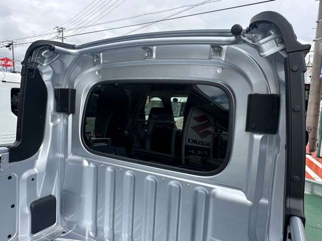 Daihatsu Hijet Deck Van 12