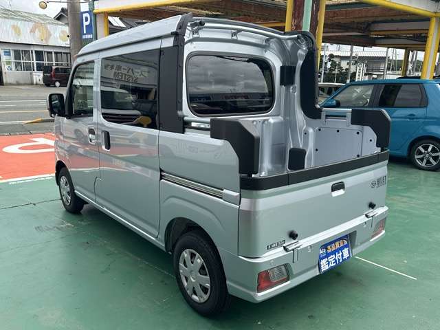 Daihatsu Hijet Deck Van 4