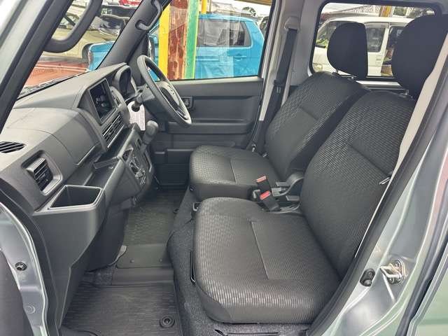 Daihatsu Hijet Deck Van 5