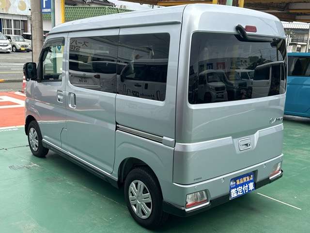 Daihatsu Atrai 4