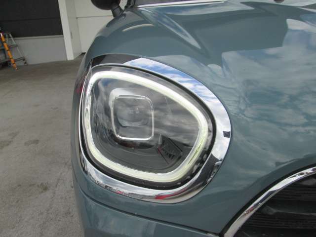 MINI Crossover 7