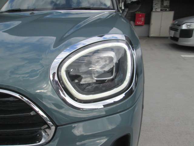 MINI Crossover 8