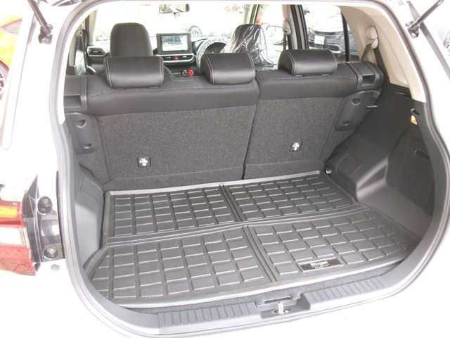 Daihatsu Rocky 7