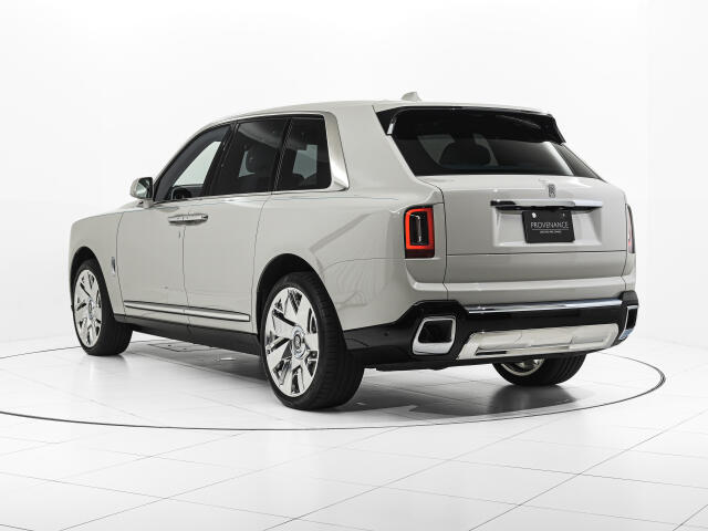 Rolls-Royce カリナン 6