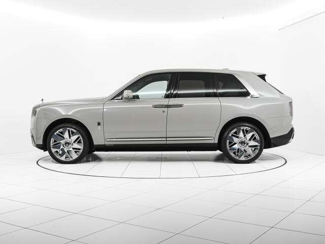 Rolls-Royce カリナン 7