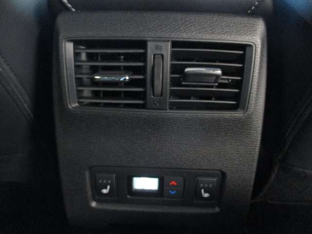 Mitsubishi Outlander 12