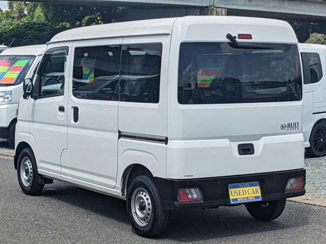 Daihatsu Hijet Cargo 8
