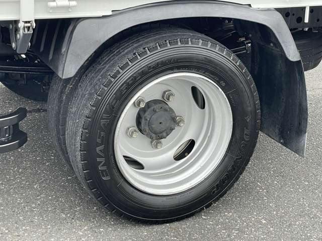 Hino Dutro 10