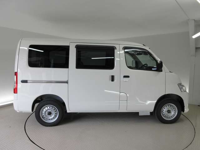 Daihatsu グランマックスカーゴ 4