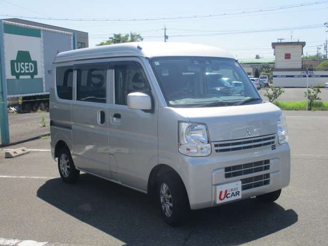 Mitsubishi Minicab Van 4