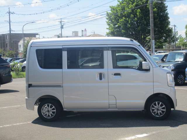 Mitsubishi Minicab Van 5