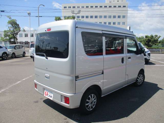 Mitsubishi Minicab Van 6