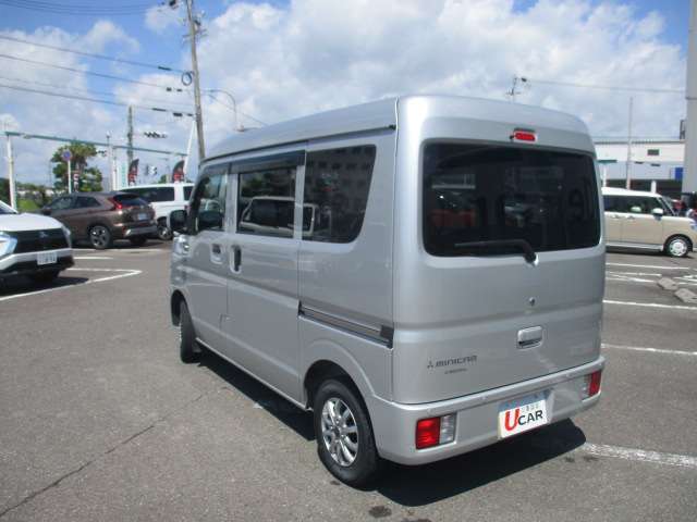 Mitsubishi Minicab Van 8