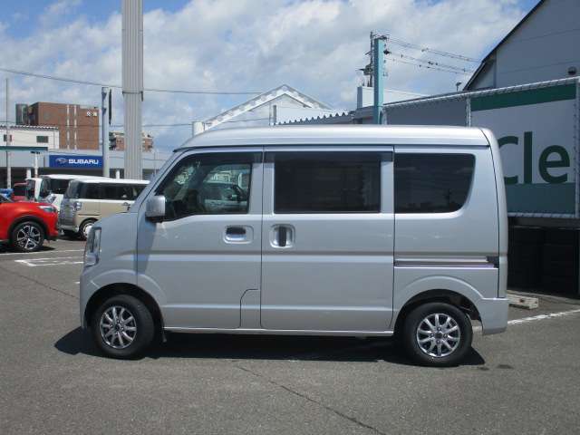 Mitsubishi Minicab Van 9