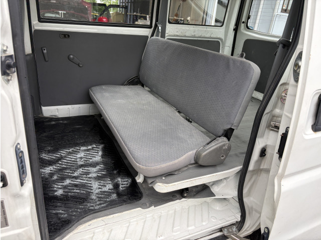 Mitsubishi Minicab Van 5
