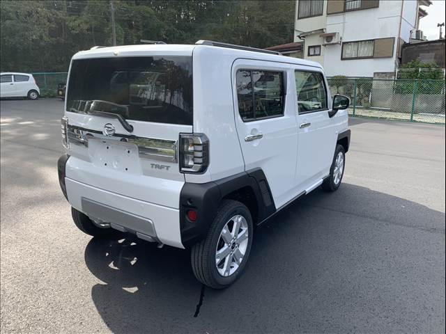 Daihatsu Taft 11
