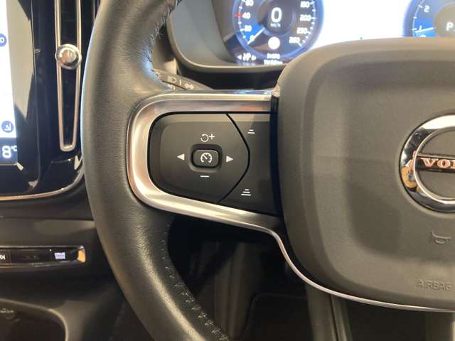 Volvo XC40 6