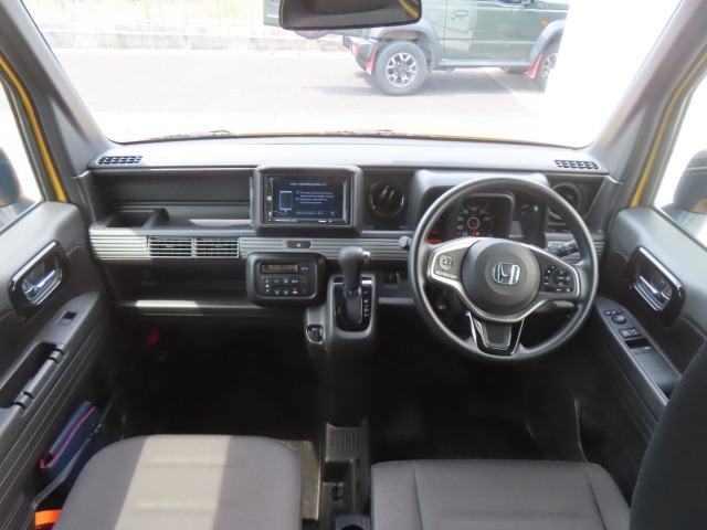 Honda N-VAN 10